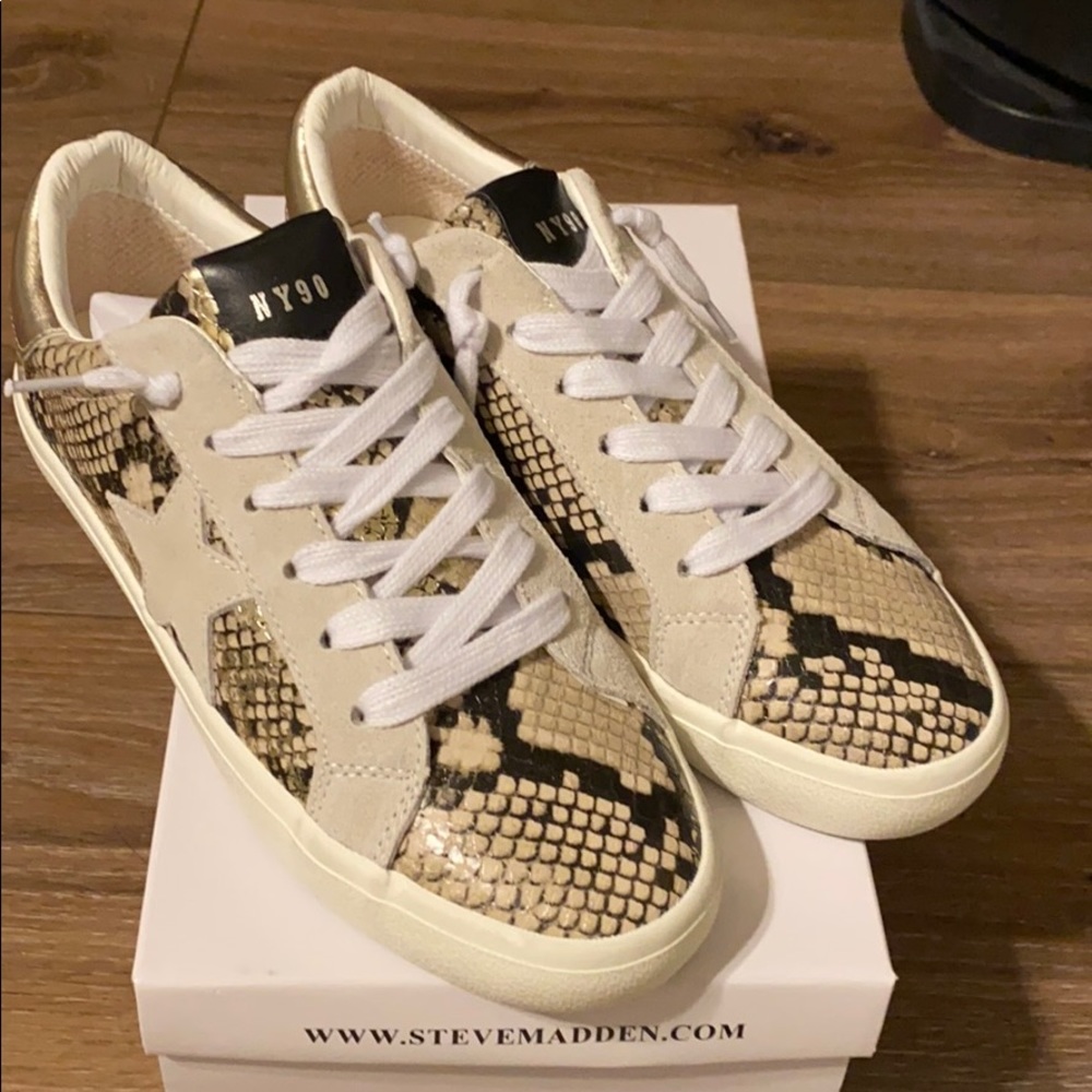 Steve Madden sneakers